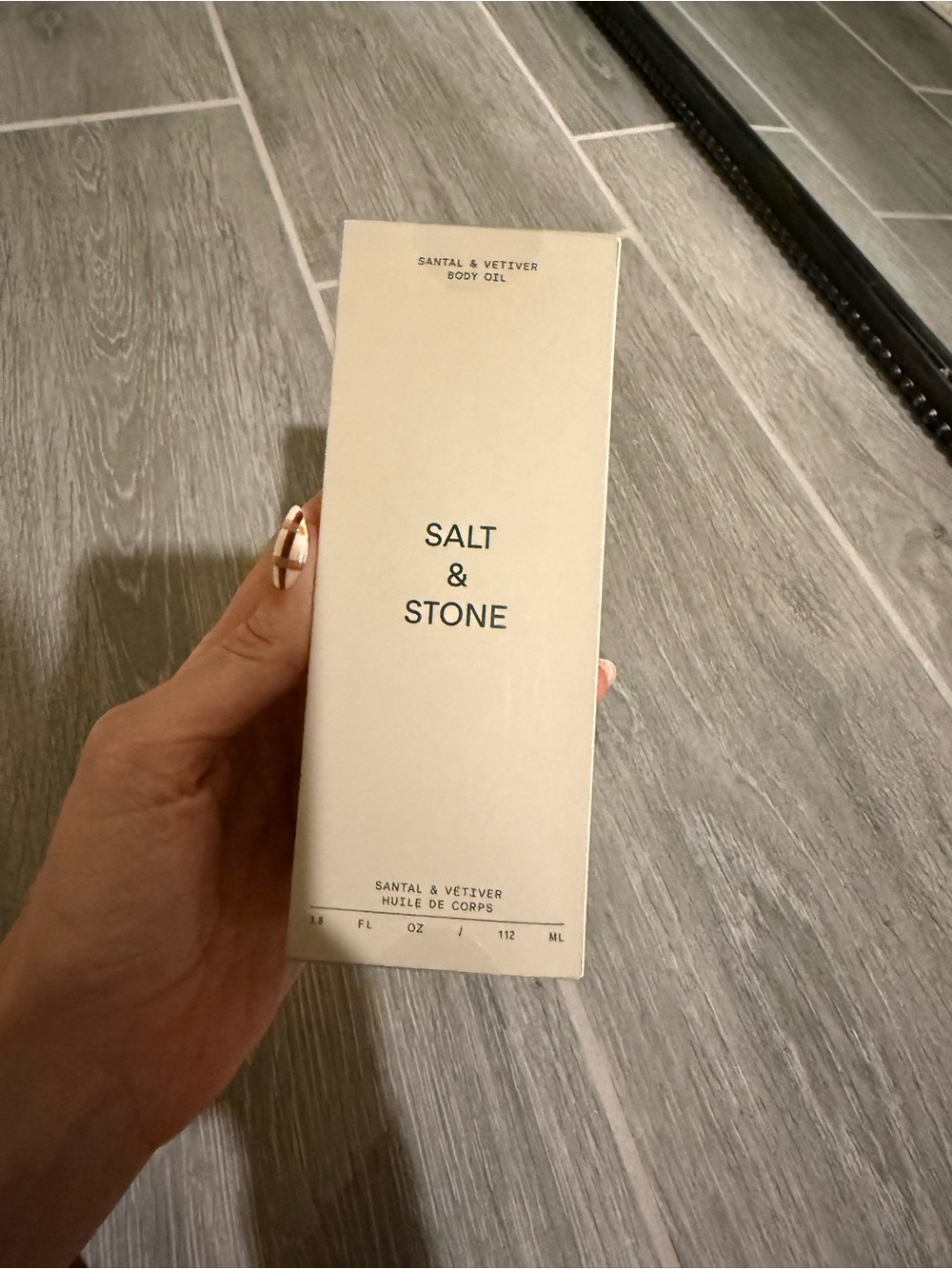 NIB Salt & Stone Santal & Vetiver Body Oil - Picture 2 of 5